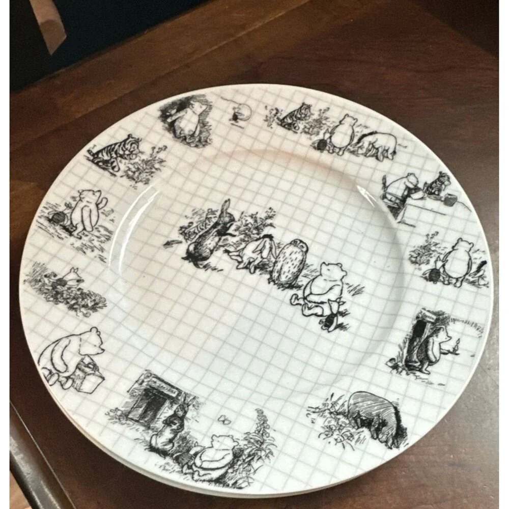 Disney Winnie the Pooh Sketchbook Set of 2 Black & White Salad Plates 8” D